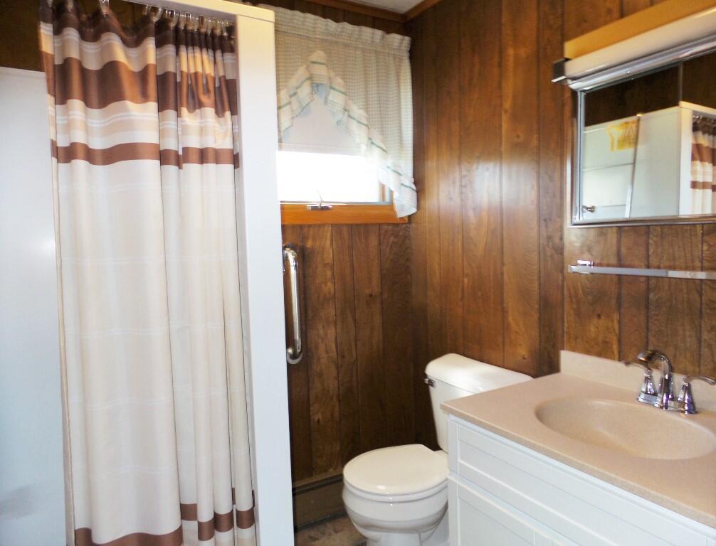 639 Bangor Road Benton, ME 04901 - Photo 20 of 30 Bath 2