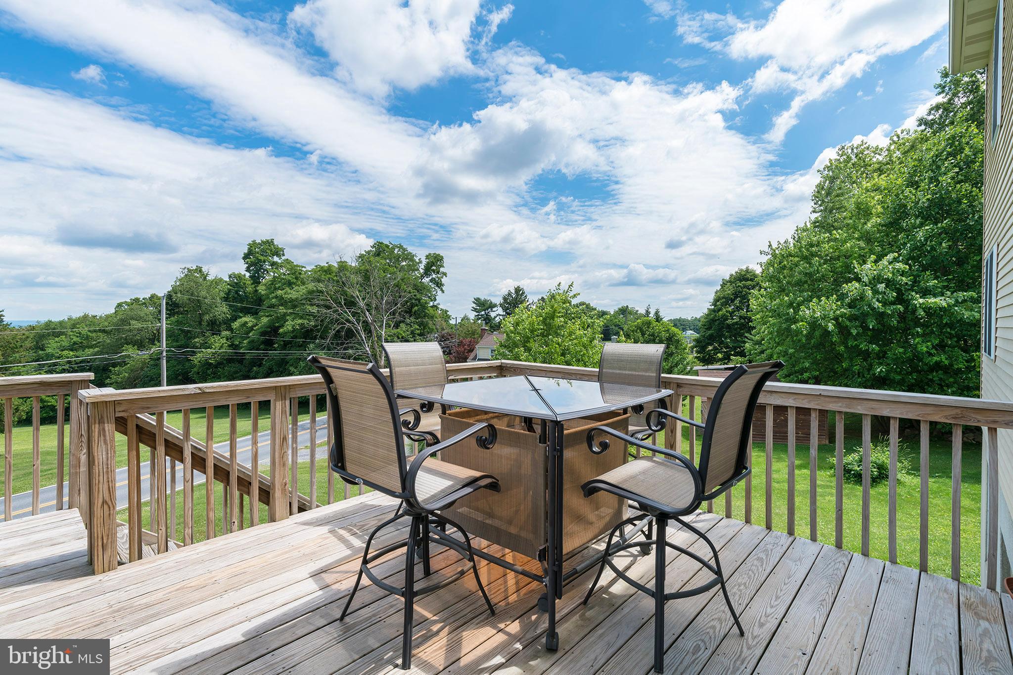 465 Vista Road Columbia, PA 17512 - Photo 19 of 21 Deck View