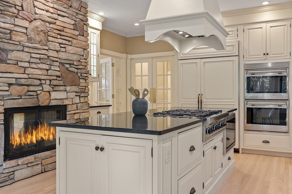 9 Garland Road Lincoln, MA 01773 - Photo 4 of 40 Gallery Image 4