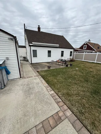 $599,999 | 34 Quarry Lane, Levittown, NY 11756