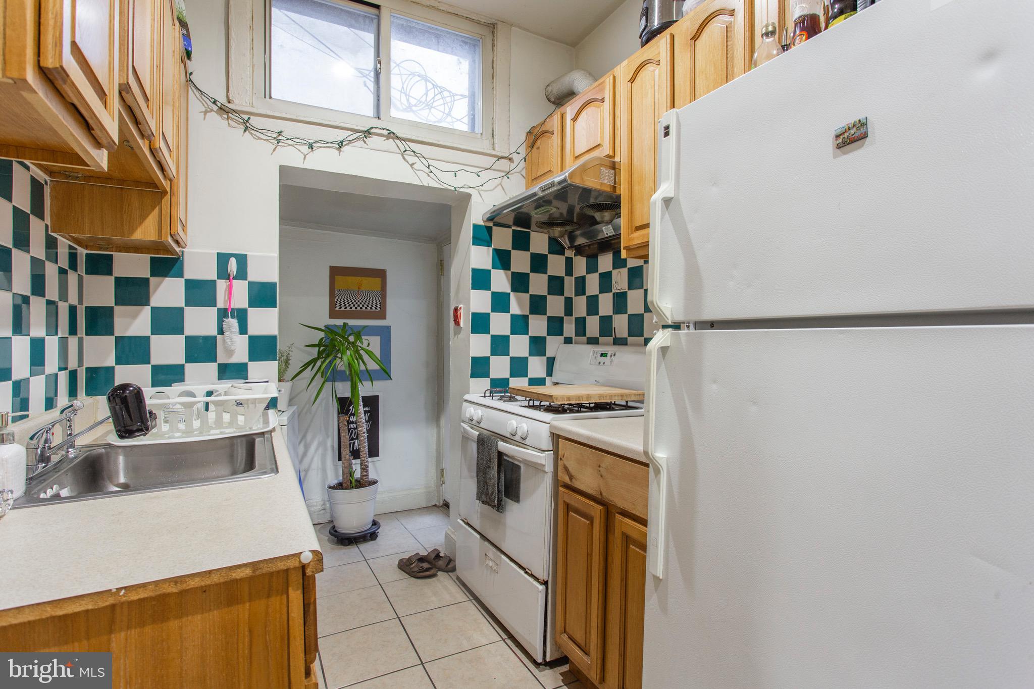 1438 Tasker Street Philadelphia, PA 19145 - Photo 8 of 36 Gallery Image 8