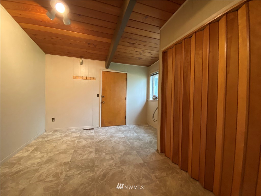 51 Northeast Wagon Wheel Road Belfair, WA 98528 - Photo 15 of 35 Gallery Image 15