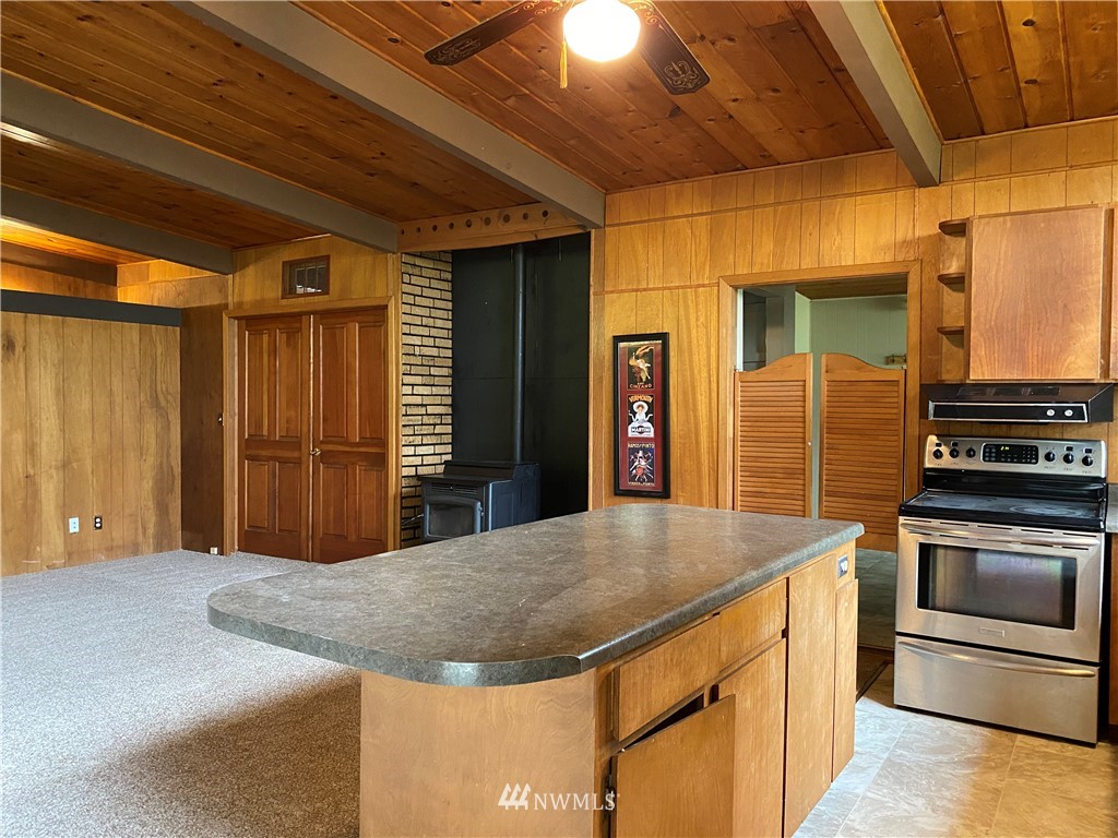 51 Northeast Wagon Wheel Road Belfair, WA 98528 - Photo 10 of 35 Gallery Image 10