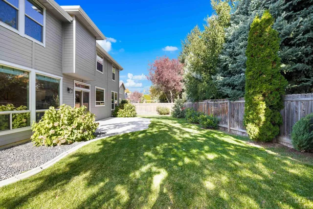 $899,900 | 918 North Caledonia Place, Eagle, ID 83616