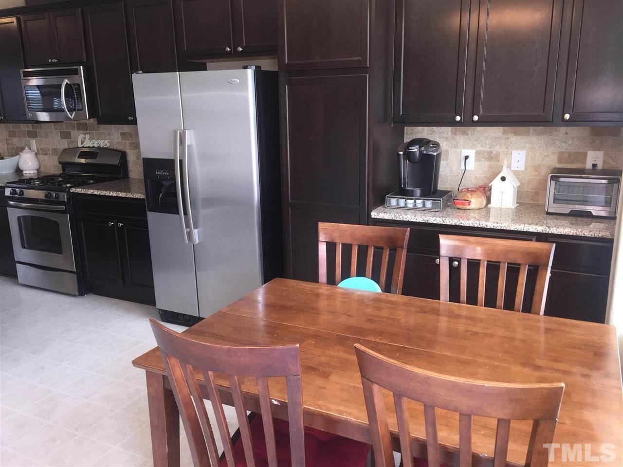 1515 Crafton Way Raleigh, NC 27607 - Photo 4 of 15