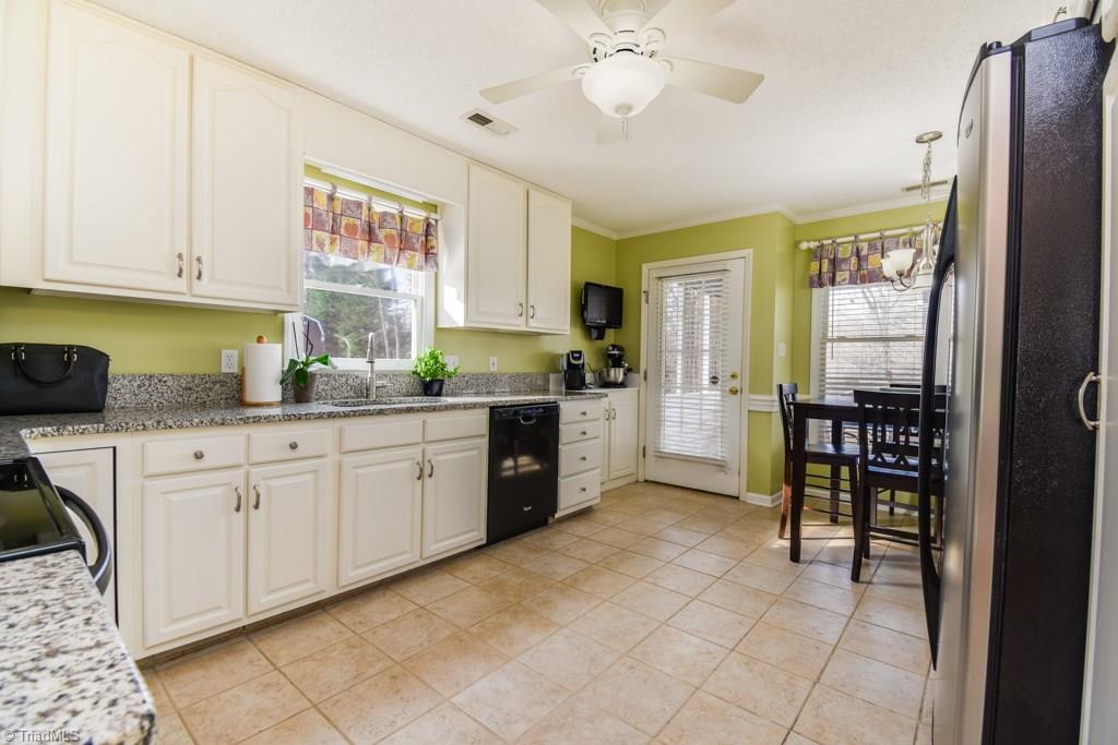 197 Epping Road Clemmons, NC 27012 - Photo 6 of 29 Gallery Image 6