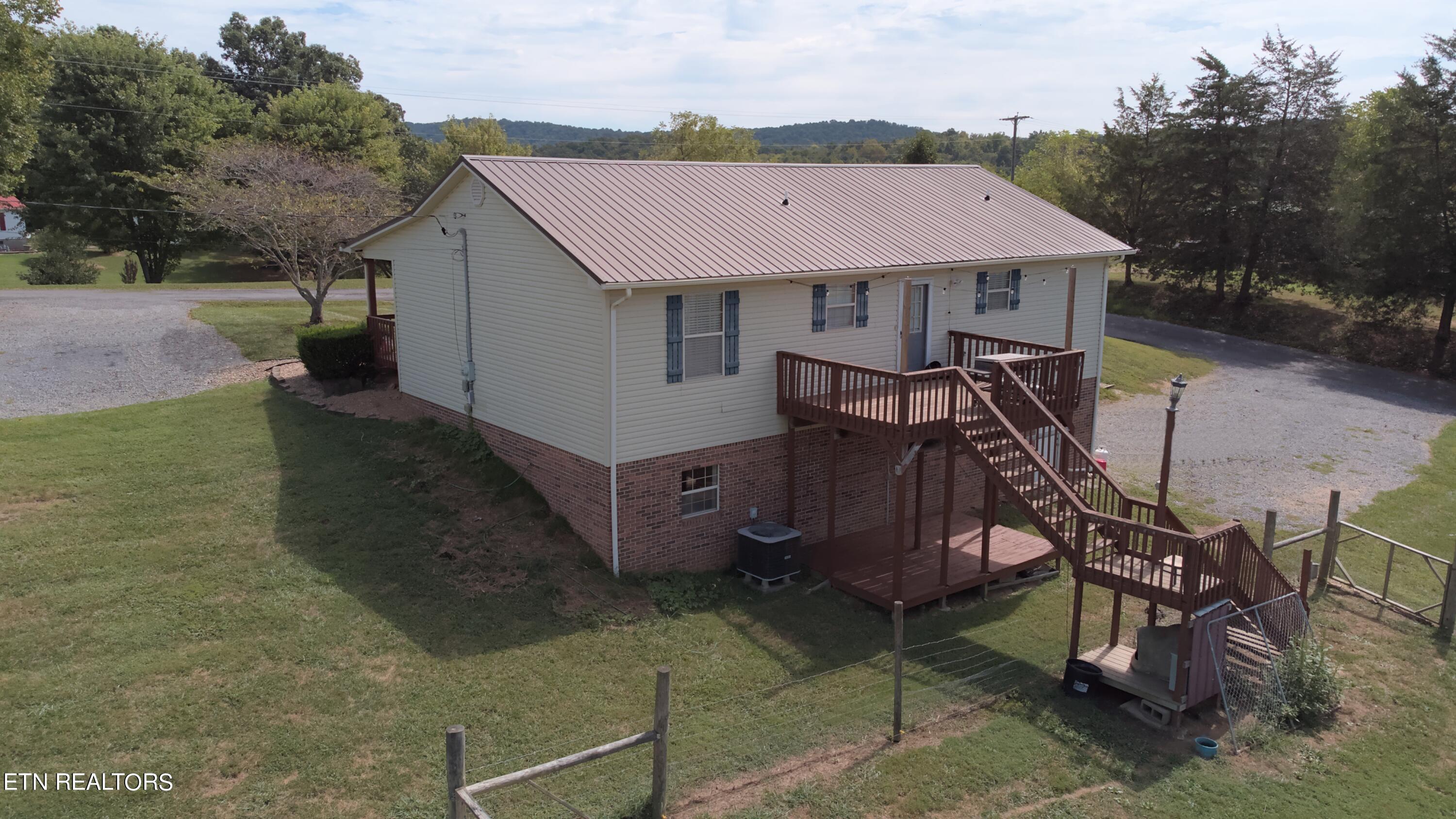 231 Meadowview Road Bulls Gap, TN 37711 - Photo 18 of 19 231Med_0142