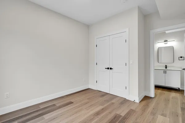 $2,750 | 63 Belgrade Avenue, Unit 204, Boston, MA 02131