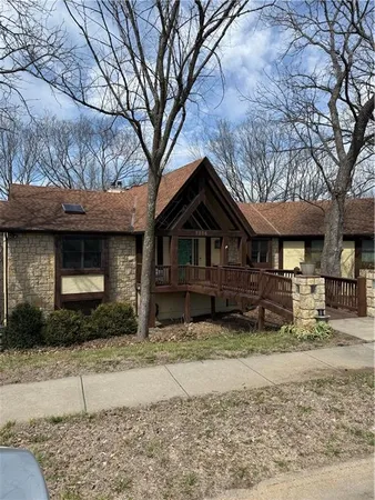 $546,000 | 7206 Larson Avenue, Kansas City, MO 64133