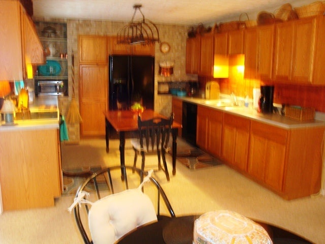 339 Farm Road Lewisburg, WV 24901 - Photo 11 of 39 Kitchen