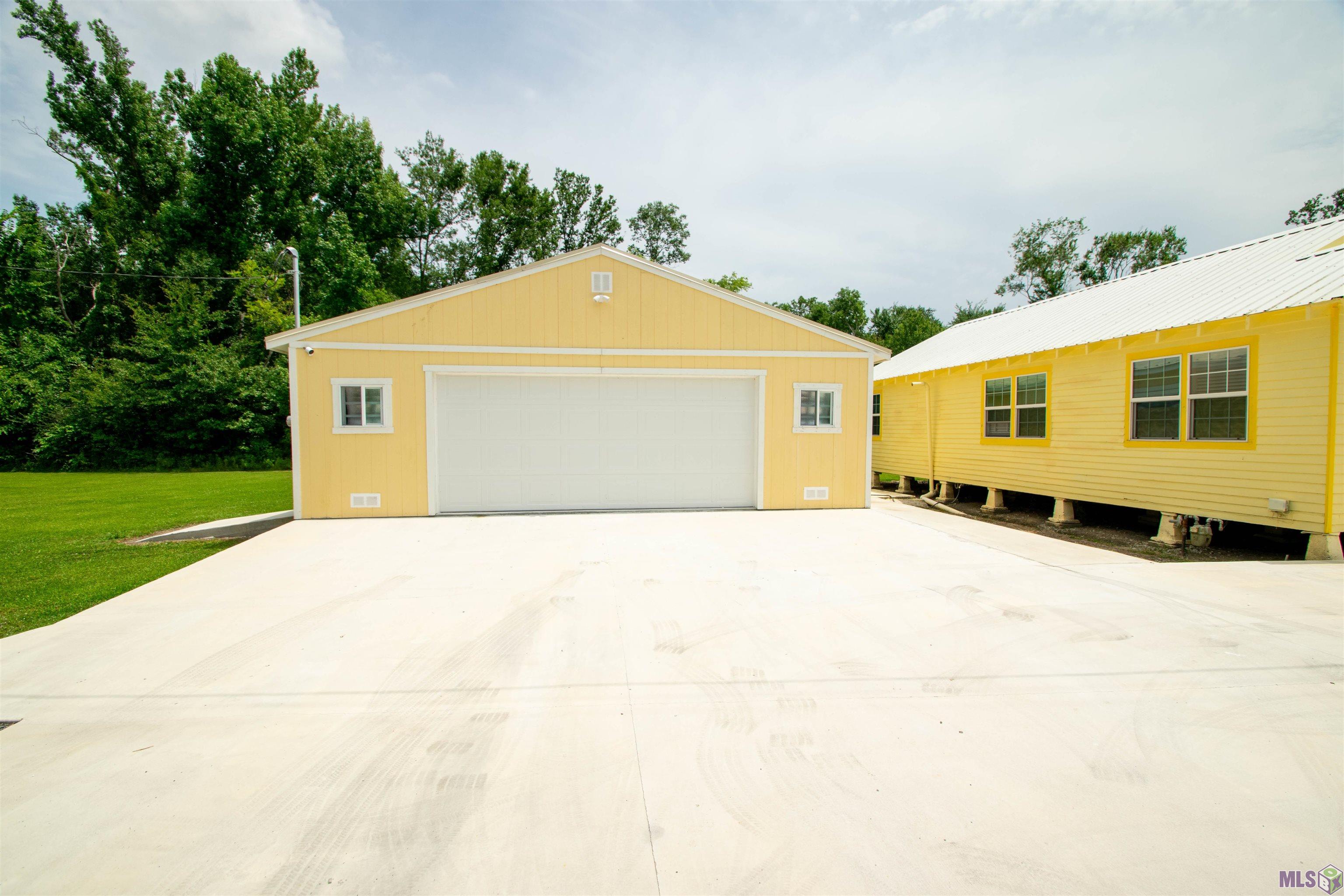 206 Harris Street Chauvin, LA 70344 - Photo 16 of 18