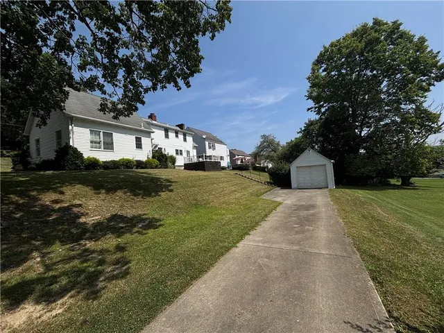 $214,900 | 705 California Avenue, Ellwood City, PA 16117