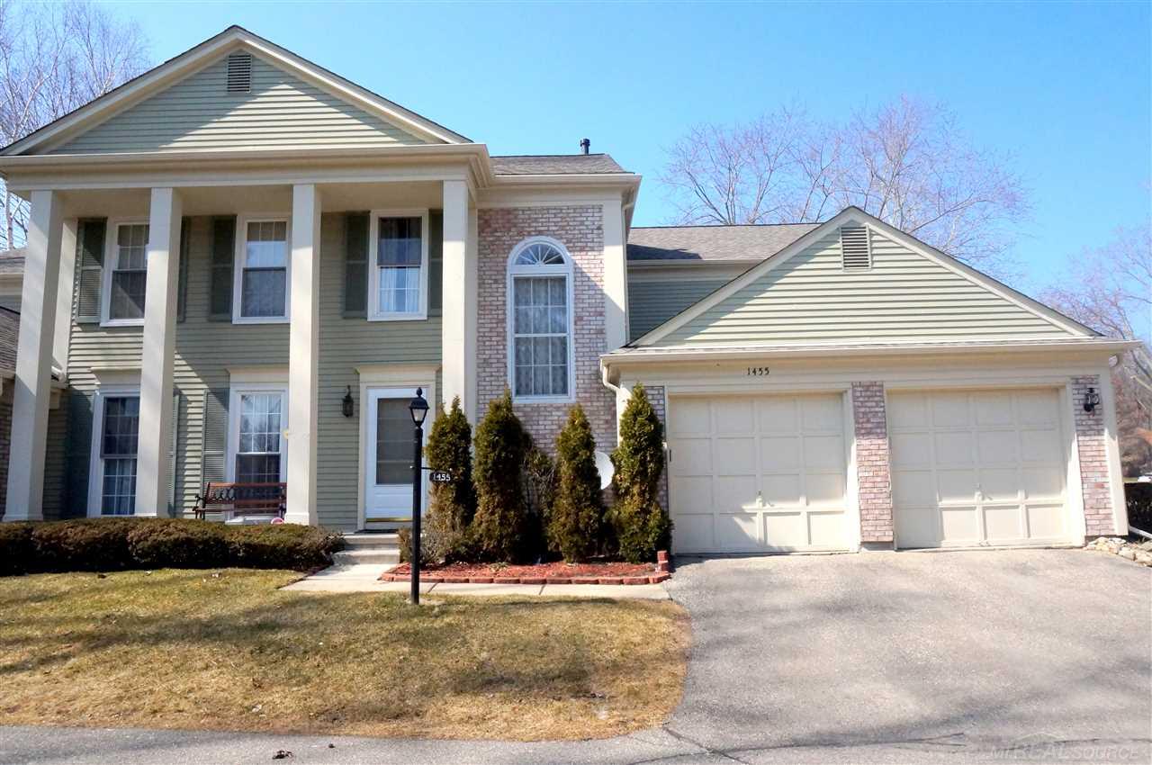 1455 Lantern Lane Rochester Hills, MI 48306 - Photo 2 of 27