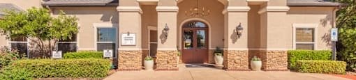 12101 Dessau Road North, Unit 2104 Austin, TX 78754 - Photo 3 of 19 Receive up to 8 Weeks FREE! 1 and 3 Bedrooms Receive 8 Weeks FREE 2 Bedrooms Receive 6 Weeks FREE *Restrictions apply.
