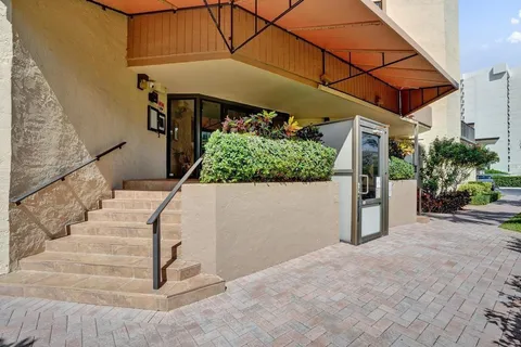 $599,000 | 501 North Riverside Drive, Unit 203, Pompano Beach, FL 33062