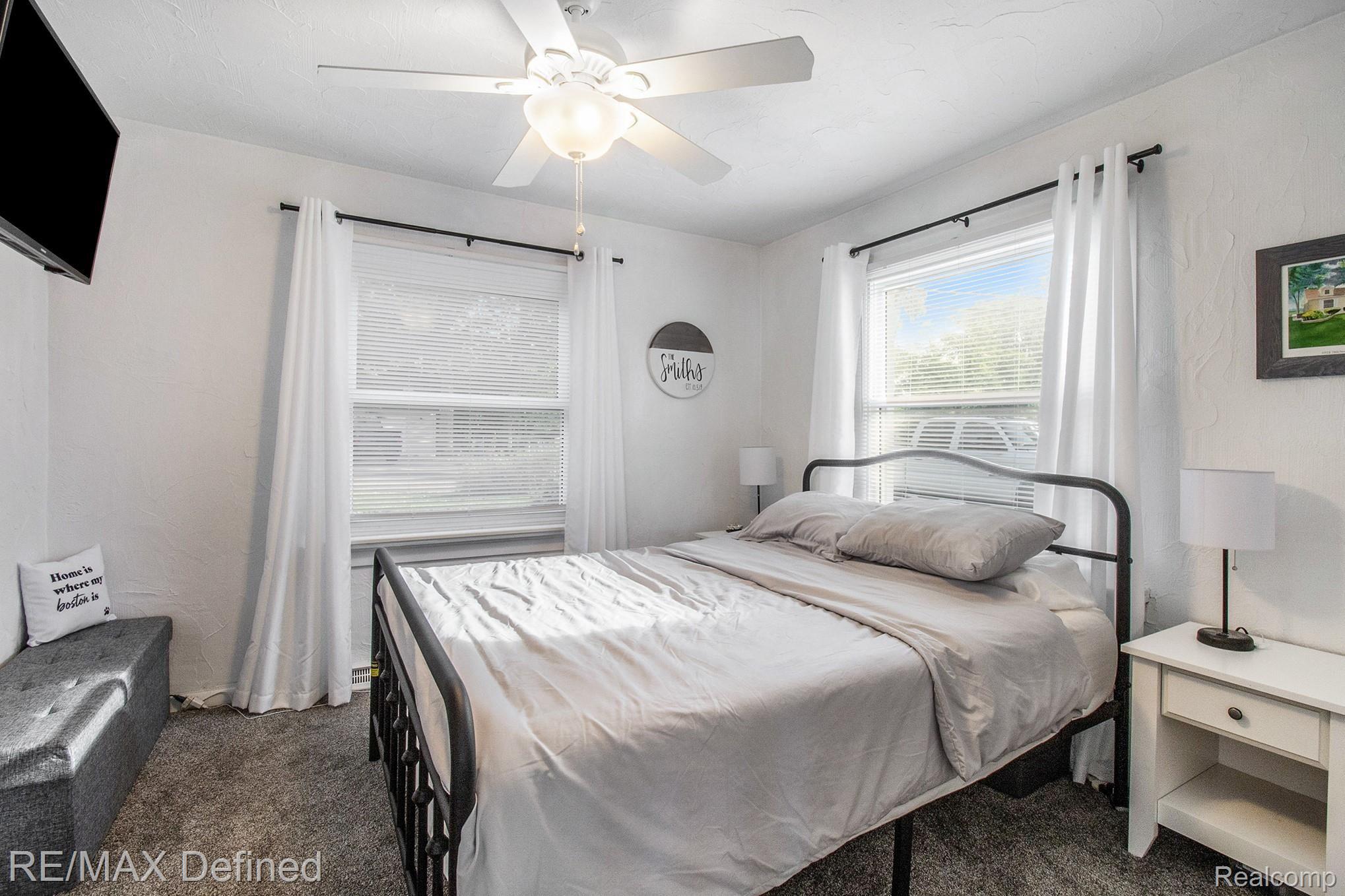 6928 Hatchery Road Waterford, MI 48327 - Photo 10 of 22 10.jpg
