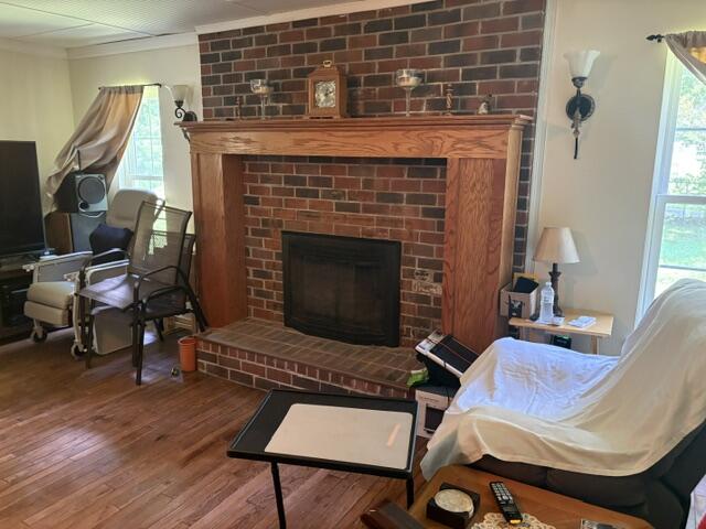 844 Grove Road Benton, TN 37307 - Photo 6 of 31 844 Grove - living - IMG_8371
