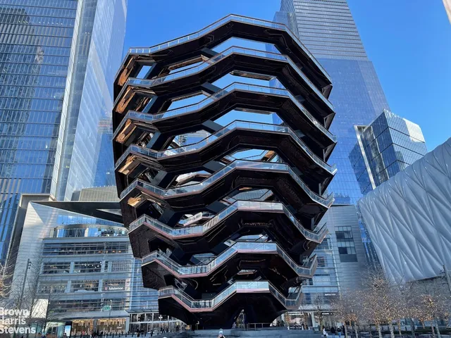 $1,250,000 | 430 West 34th Street, Unit LH | Hudson Yards