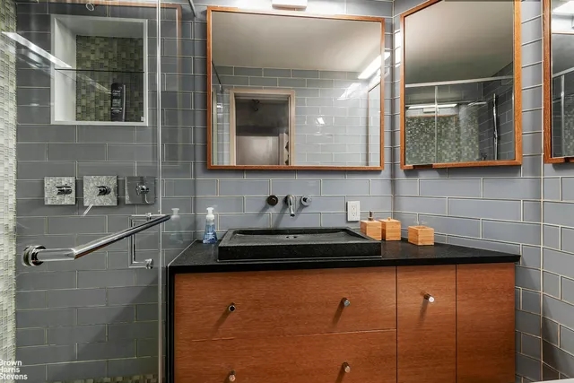 $1,250,000 | 430 West 34th Street, Unit LH | Hudson Yards