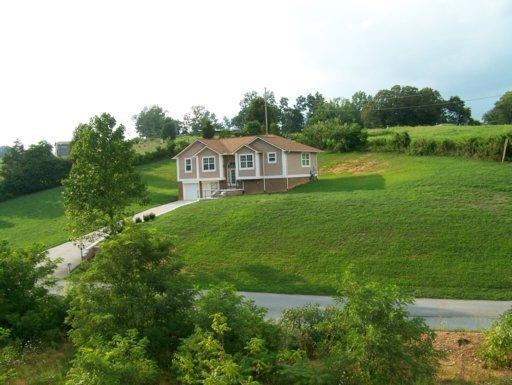 122 Cristo Road Tazewell, TN 37879 - Photo 2 of 17 FRONT FROM A DISTANCE