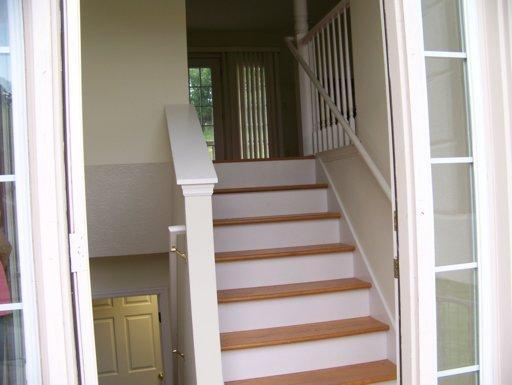122 Cristo Road Tazewell, TN 37879 - Photo 11 of 17 STAIRWAY