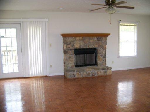 122 Cristo Road Tazewell, TN 37879 - Photo 6 of 17 FIREPLACE