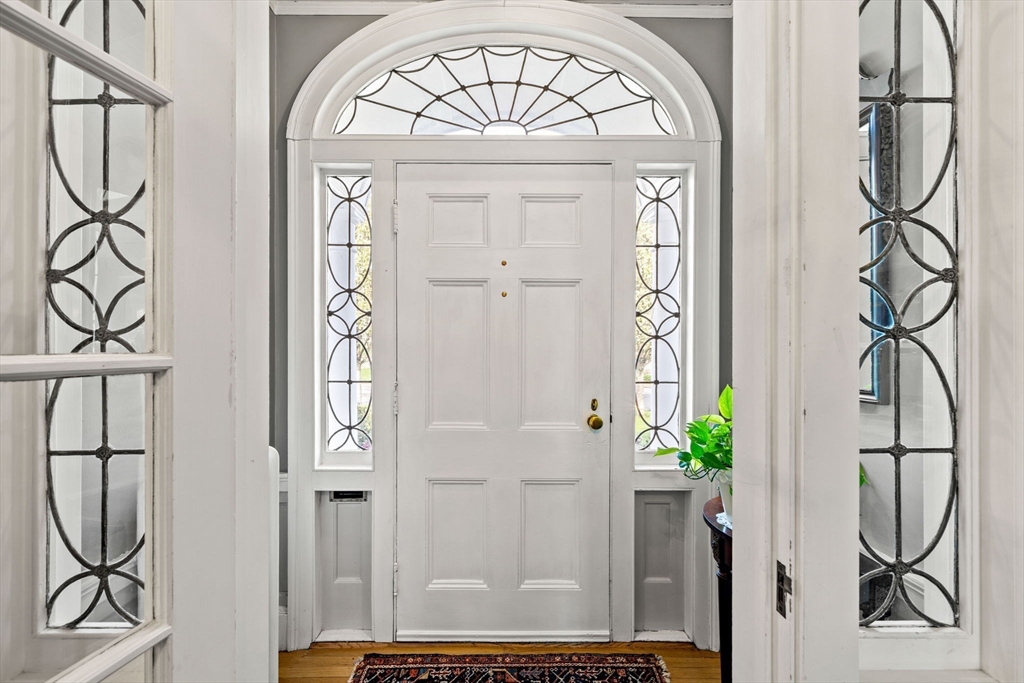 57 Garden Road Lowell, MA 01852 - Photo 4 of 35