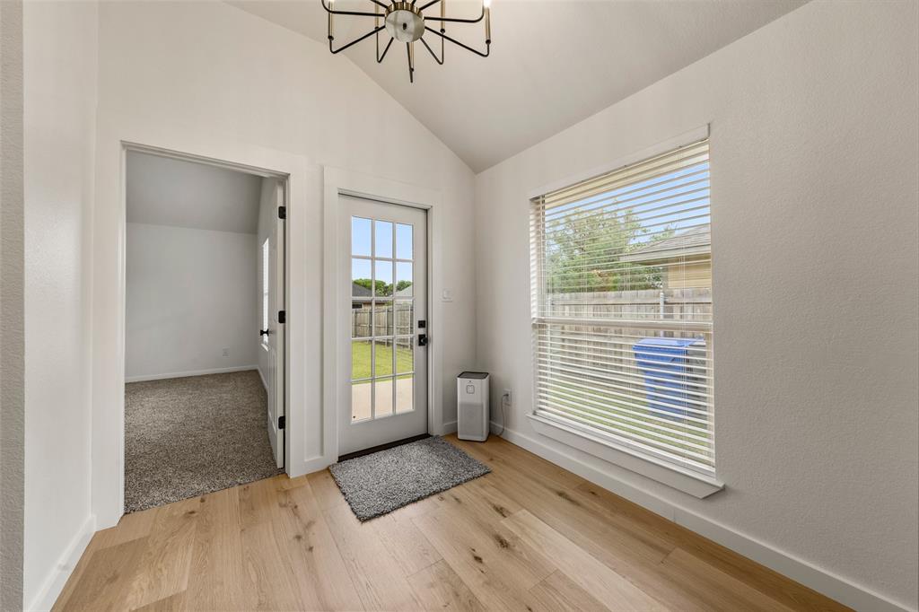 10234 Condor Loop Waco, TX 76708 - Photo 5 of 18