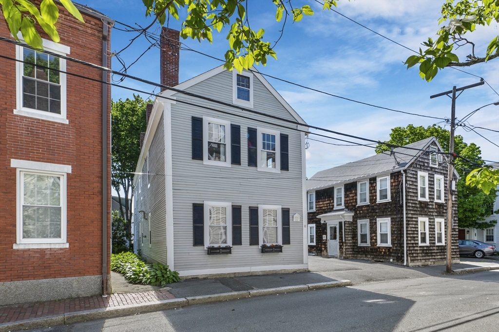 11 Williams Street, Unit 2 Salem, MA 01970 - Photo 33 of 33 a front view of a house