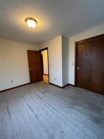 $2,500 | 3 Buttonwood Street, Unit 1, Bristol, RI 02809