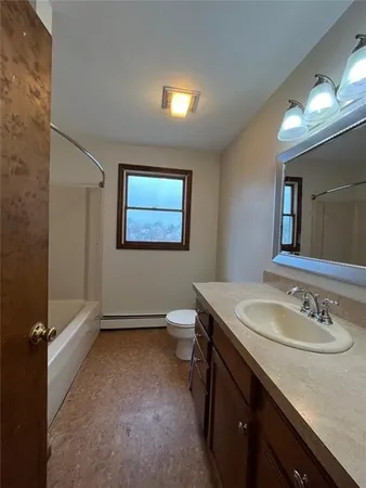 $2,500 | 3 Buttonwood Street, Unit 1, Bristol, RI 02809