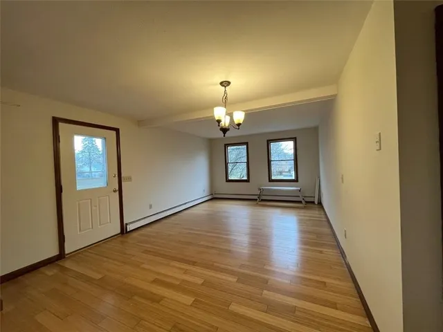 $2,500 | 3 Buttonwood Street, Unit 1, Bristol, RI 02809