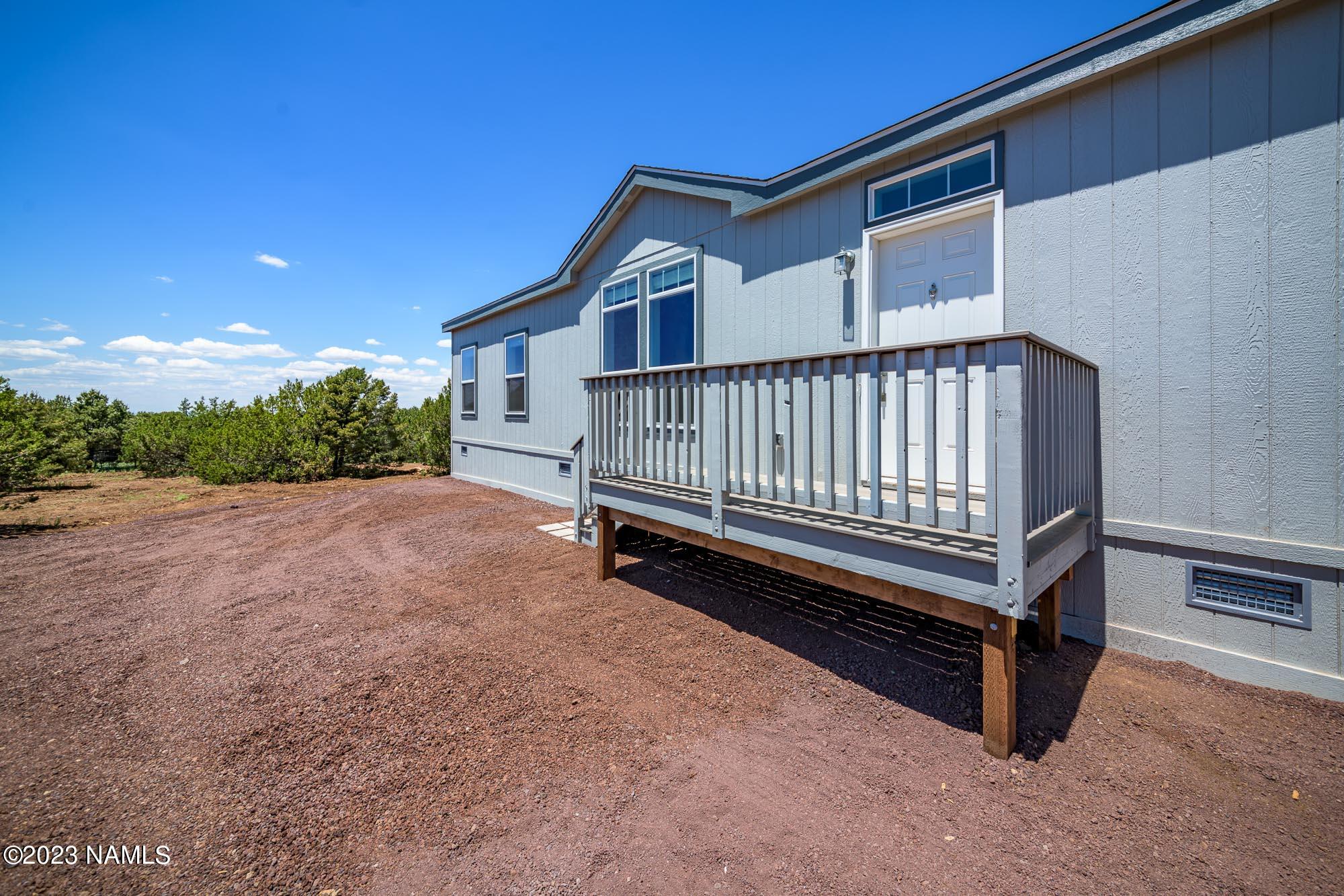 2439 East Fir Road Williams, AZ 86046 - Photo 5 of 60 2439 E Fir Williams (19 of 61)