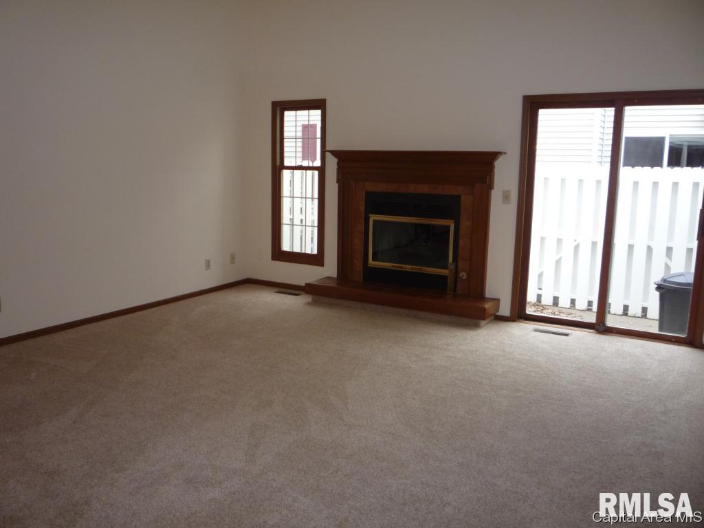 2009 Clara Mae Court Springfield, IL 62711 - Photo 2 of 15