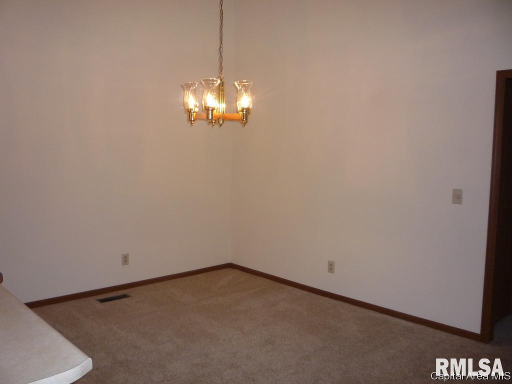 2009 Clara Mae Court Springfield, IL 62711 - Photo 4 of 15