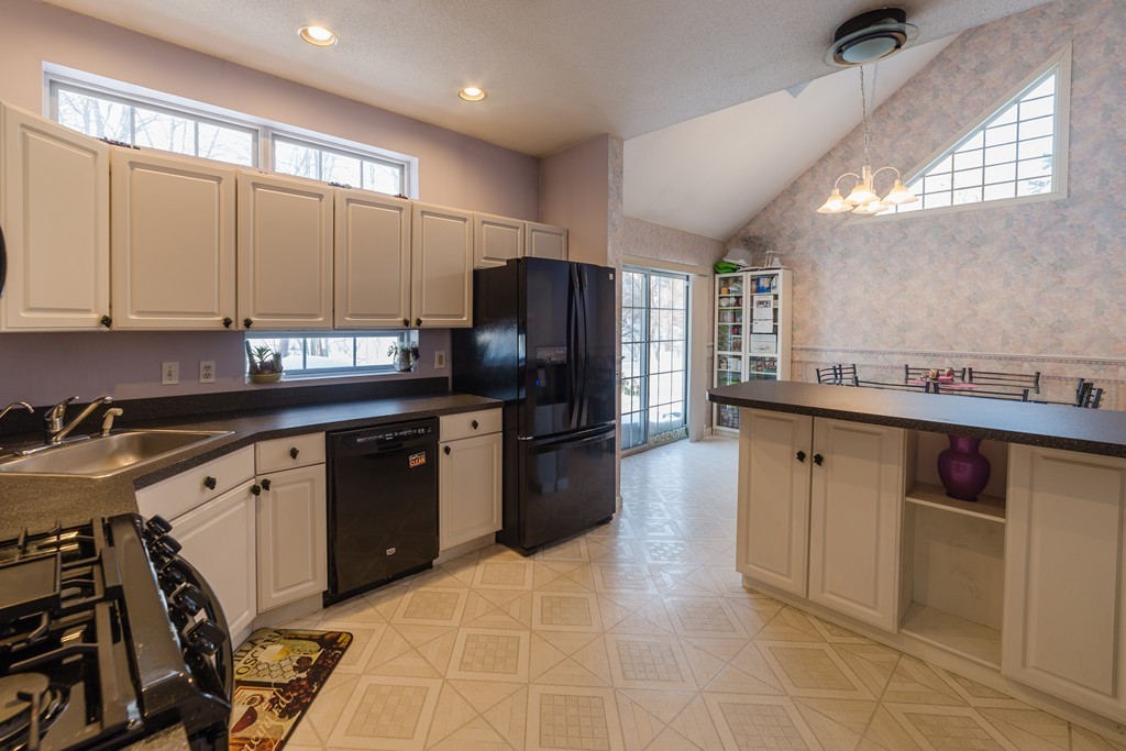 12 Payn Road Foxboro, MA 02035 - Photo 9 of 30 Gallery Image 9