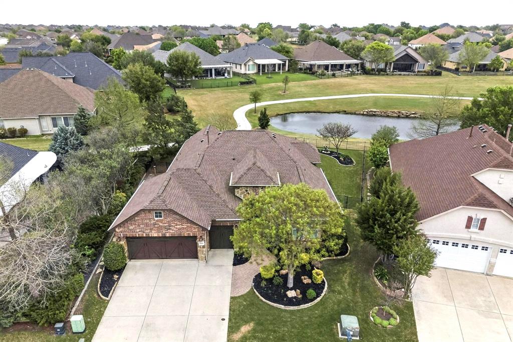 8805 Compton Street Denton, TX 76207 - Photo 2 of 40