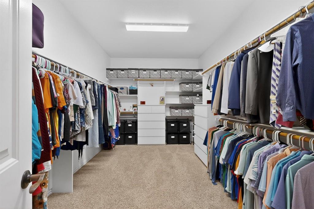 8805 Compton Street Denton, TX 76207 - Photo 22 of 40 Primary closet