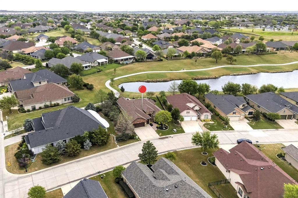 8805 Compton Street Denton, TX 76207 - Photo 3 of 40