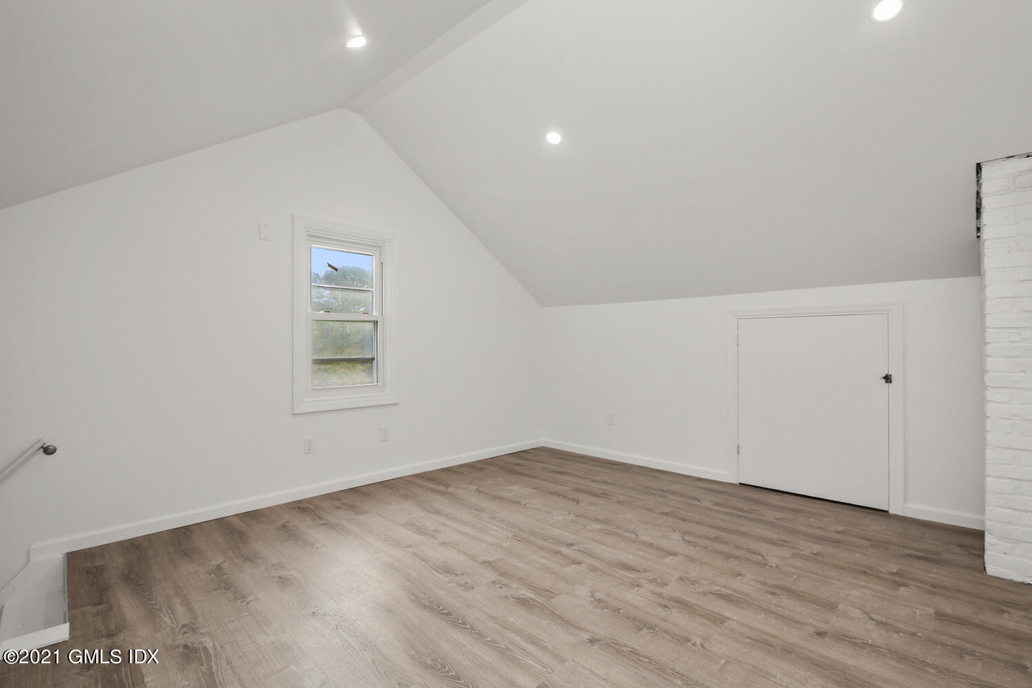 530 River Road, Unit 2 Cos Cob, CT 06807 - Photo 13 of 19 530 River Rd Cos Cob CT 06807-large-014-