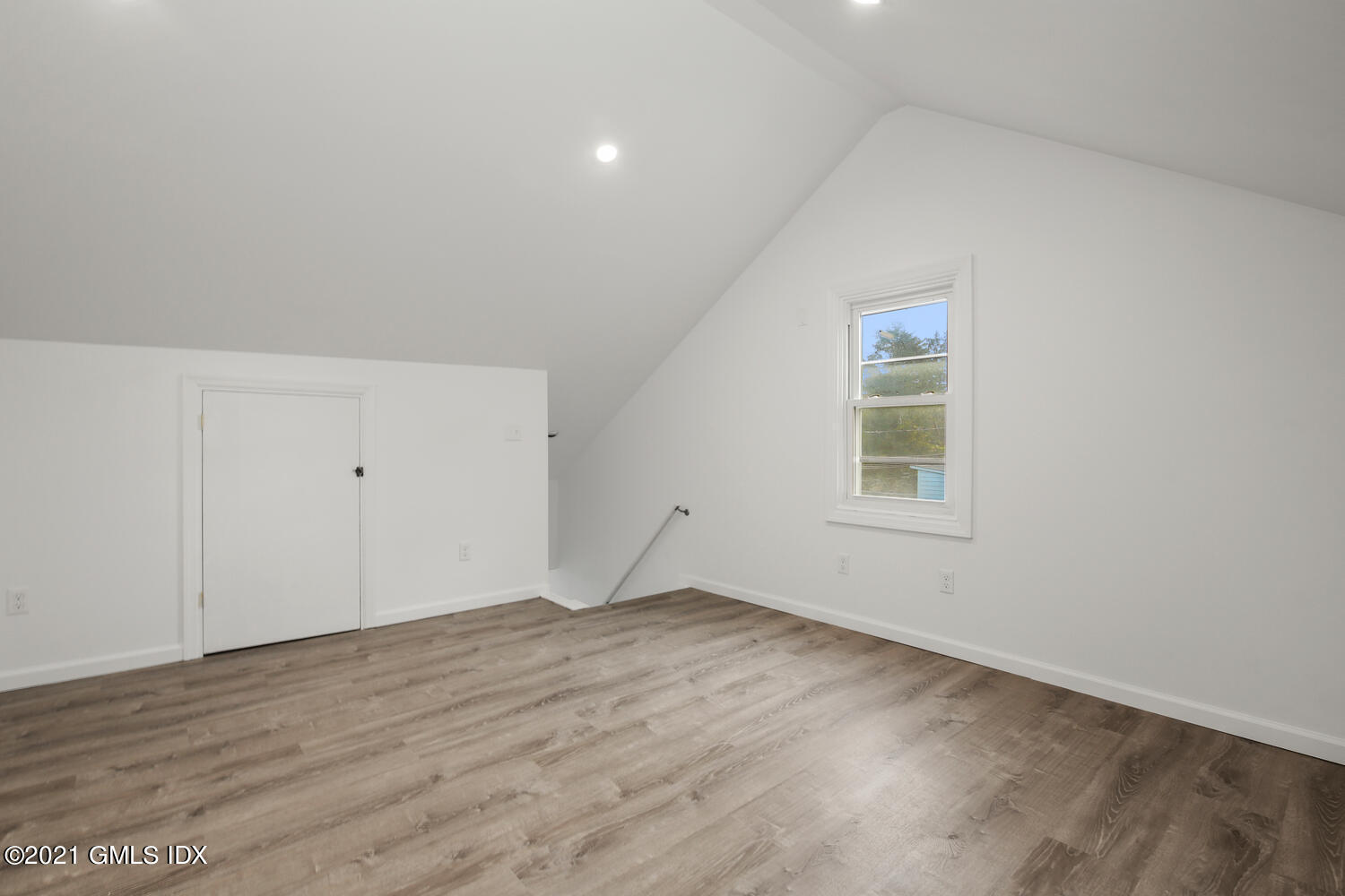 530 River Road, Unit 2 Cos Cob, CT 06807 - Photo 17 of 19 530 River Rd Cos Cob CT 06807-large-019-