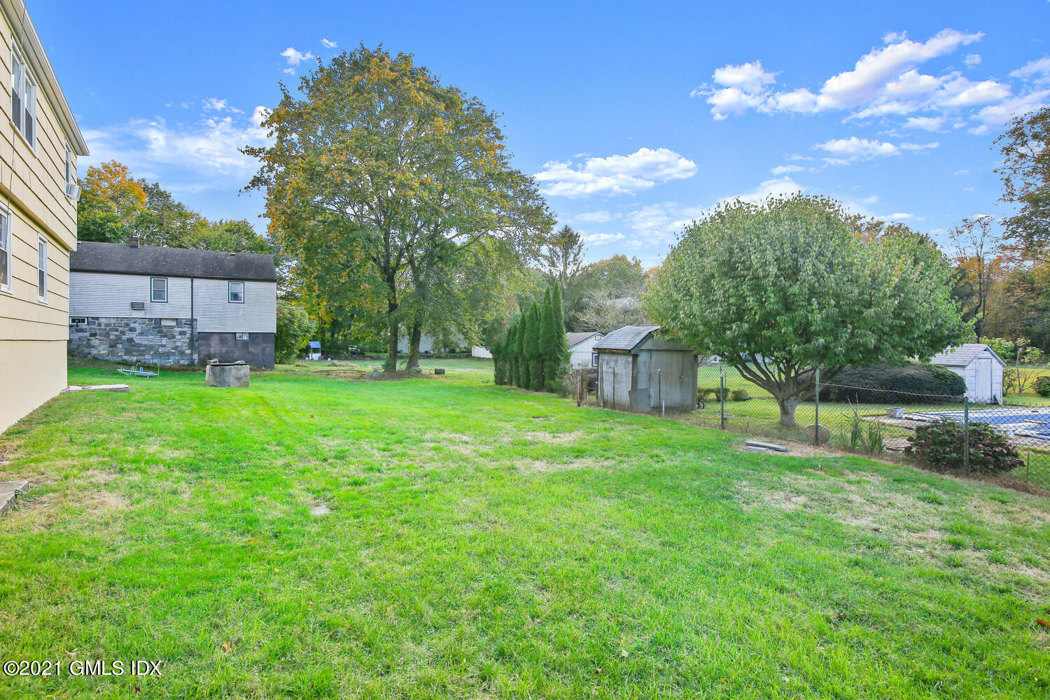 530 River Road, Unit 2 Cos Cob, CT 06807 - Photo 5 of 19 530 River Rd Cos Cob CT 06807-large-030-