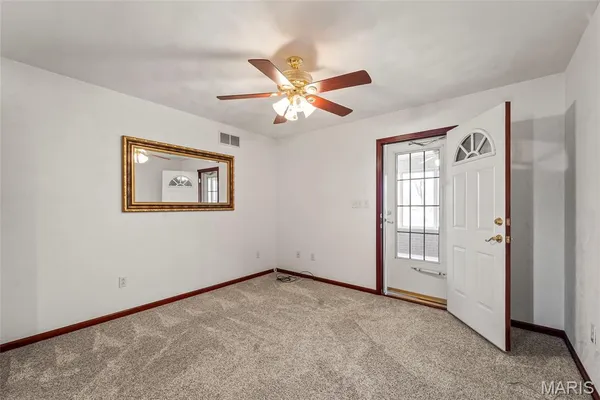 $230,000 | 725 Lone Oak Street, St. Libory, IL 62282