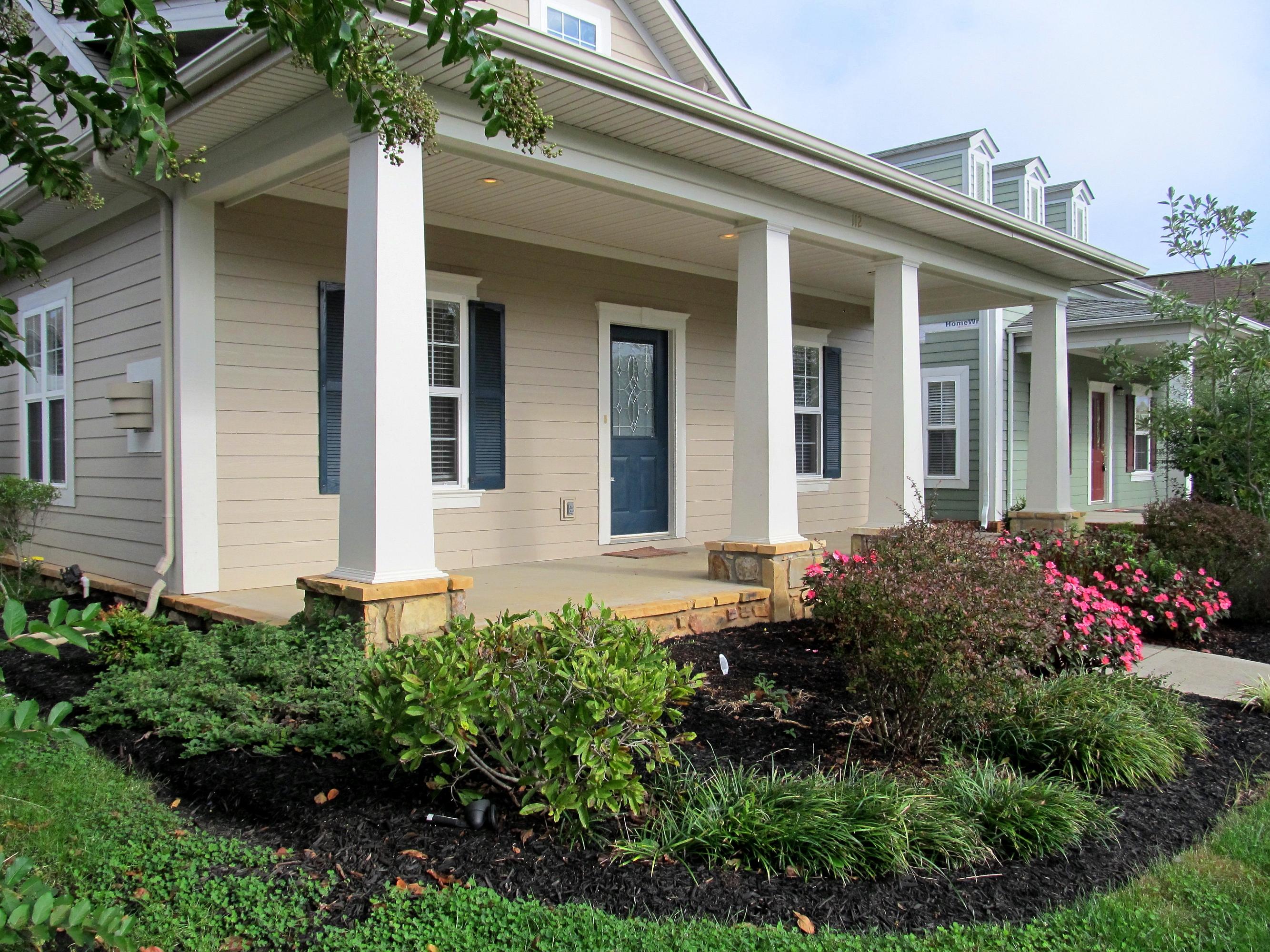 112 Forestberry Street Oak Ridge, TN 37830 - Photo 5 of 23 nicely landscaped