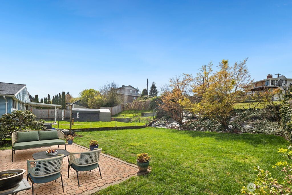 226 Bridgeway Everett, WA 98201 - Photo 21 of 28