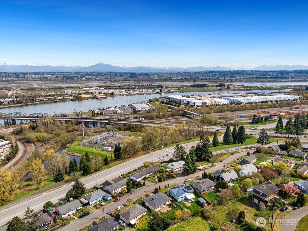 226 Bridgeway Everett, WA 98201 - Photo 26 of 28