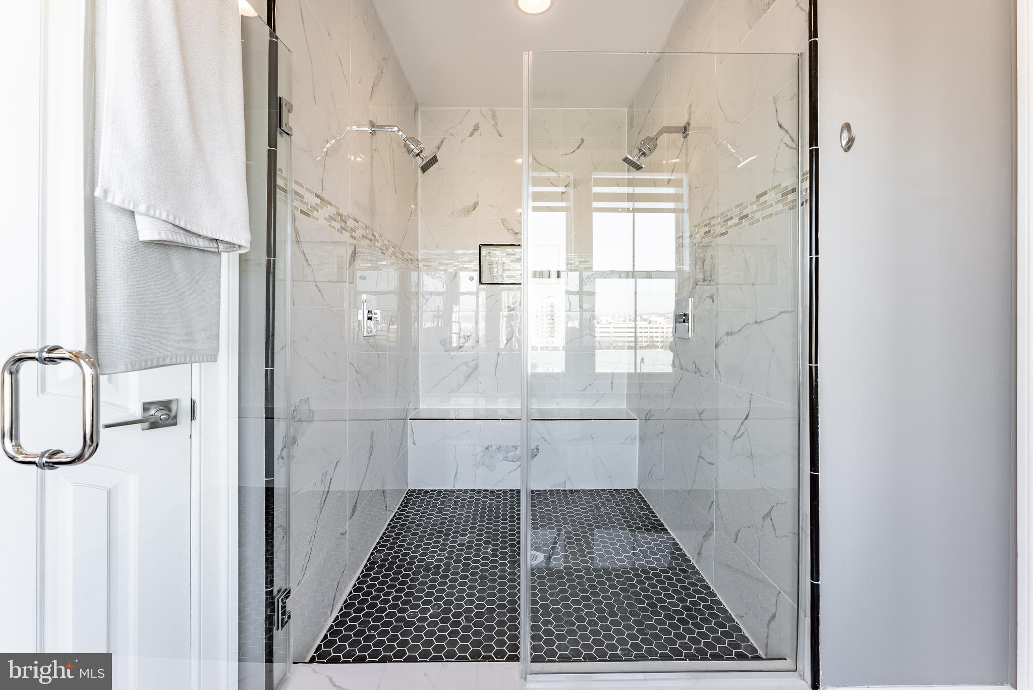 500 Riversail Lane, Unit 438 Oxon Hill, MD 20745 - Photo 5 of 37