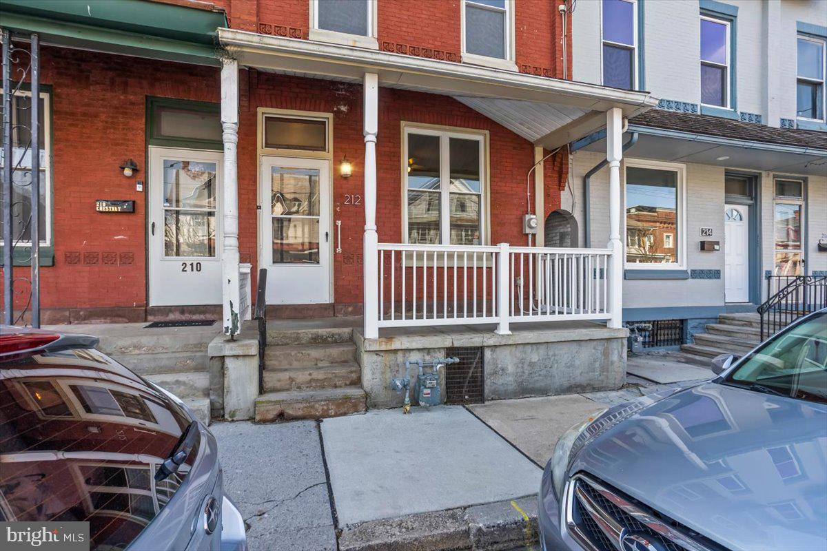 212 Chestnut Street Lebanon, PA 17042 - Photo 3 of 41