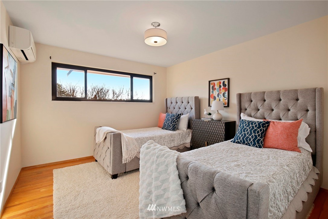4058 Southwest Donovan Street Seattle, WA 98136 - Photo 20 of 40 Gallery Image 20