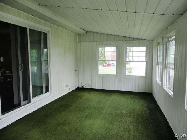 2068 Cloverdale Road Bethlehem, PA 18018 - Photo 8 of 16 Gallery Image 8
